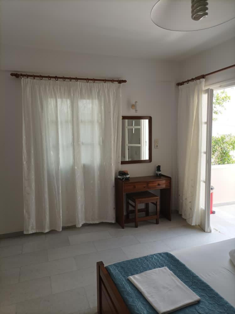 Asiminas Hotel Naxos City Exterior photo